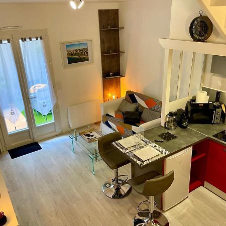 Duplex Hyper-Centre Avec Sa Cour Privee Apartment อองเชร์ ภายนอก รูปภาพ