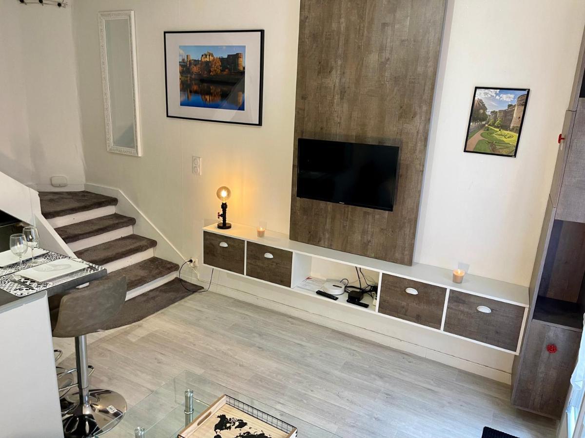 Duplex Hyper-Centre Avec Sa Cour Privee Apartment อองเชร์ ภายนอก รูปภาพ