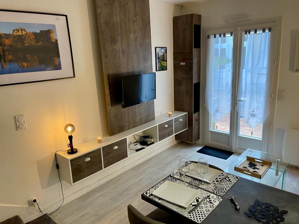 Duplex Hyper-Centre Avec Sa Cour Privee Apartment อองเชร์ ภายนอก รูปภาพ