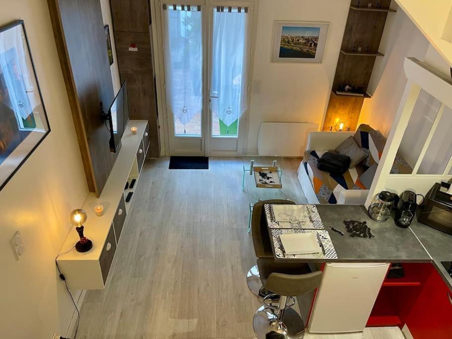 Duplex Hyper-Centre Avec Sa Cour Privee Apartment อองเชร์ ภายนอก รูปภาพ